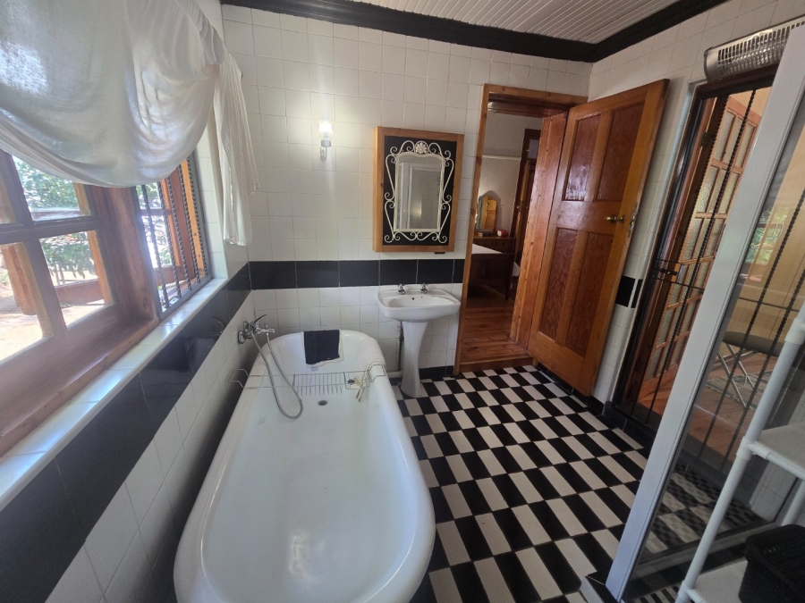 Bedroom Property for Sale in Waverley Free State